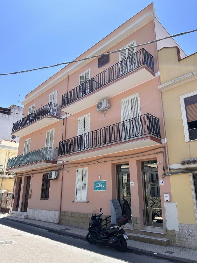 La Casa Di Matilde Hotel Barcellona-Pozzo di Gotto Exterior foto